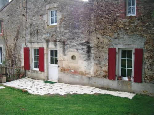 Gite Le Puy Rabasteau Hotel Chantonnay Exterior foto